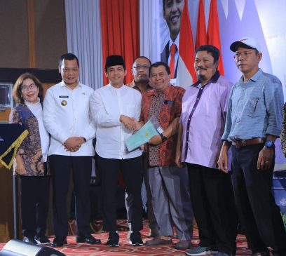 Pj Wali Kota Apresiasi Penyerahan Sertifikat Tanah Oleh Wamen ATR/BPN