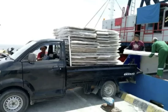 Kapal Pengangkut Logistik Surat Suara Pemilu Sudah Sampai di Riau