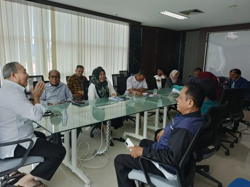Kaban Kesbangpol Pimpin Rapat FKDM
