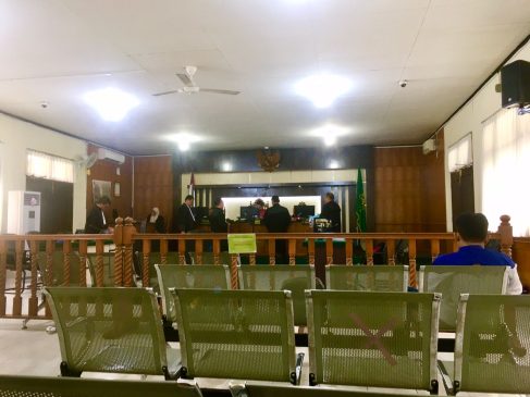 Dugaan Korupsi Jalan Bengkalis, Kuasa Hukum Minta Bebaskan Terdakwa