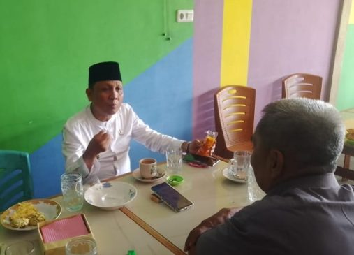 Ini Trik Camat Rumbai Barat Untuk Pastikan Lurah Ada di Tempat
