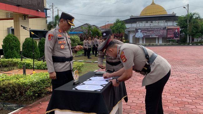Kapolres Muba Pimpin Upacara Sertijab Kapolsek Keluang dan Kapolsek Lais