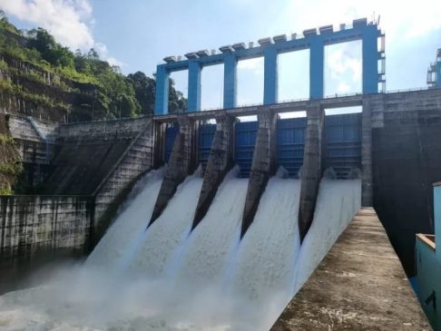 Masyarakat Diminta Waspada, Bukaan Pintu PLTA Koto Panjang Diturunkan 40 cm