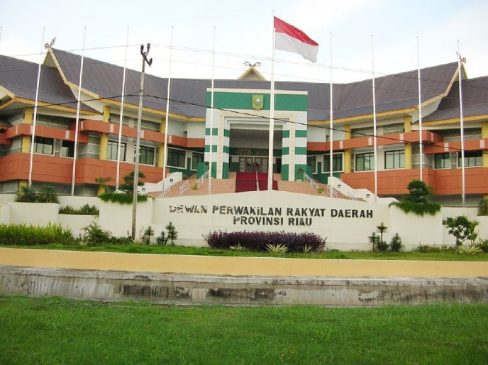Masa Reses Habis, DPRD Riau Berburu Suara