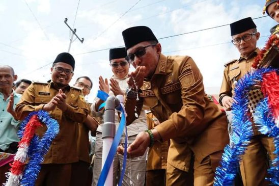 Bupati Resmikan Jaringan Air Bersih Jorong Ampalu