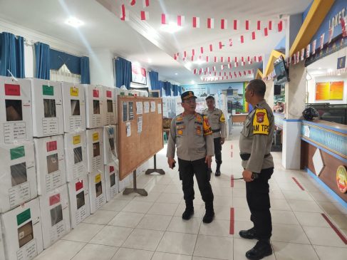 Seusai Pemilu 2024, Wakapolresta Pekanbaru Cek Gudang Logistik Penyimpanan Kotak Suara
