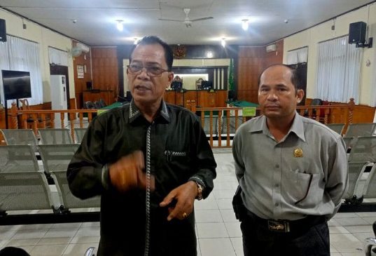 Hakim PN Pekanbaru Salomo Ginting ‘Terancam’ Akan Dilaporkan ke Bawas Mahkamah Agung