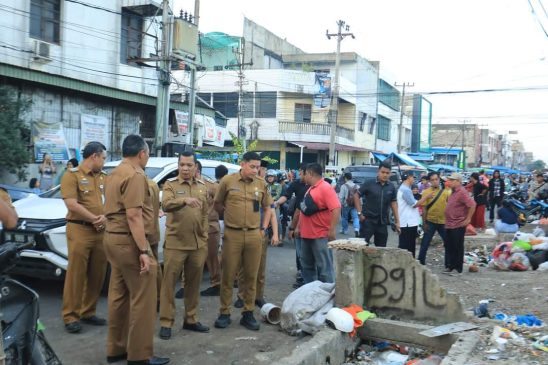 Tumpukan Sampah Masih Muncul, Tim Gakkum DLHK Pekanbaru Sasar Pelanggar