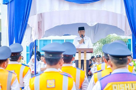Pj Walikota Pekanbaru Launching LPJU dan Bus Gratis ASN
