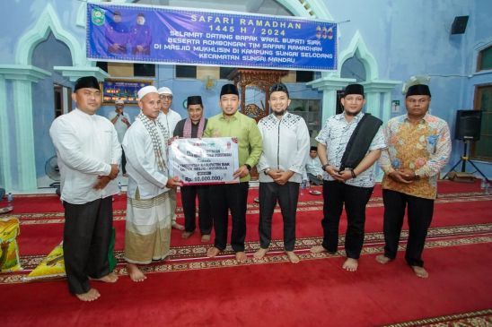 Dimalam ke-7 Safari Ramadan, Husni Merza : Tahun ini, Ada Perbaikan Jalan Lintas Siak ke Sungai Mandau