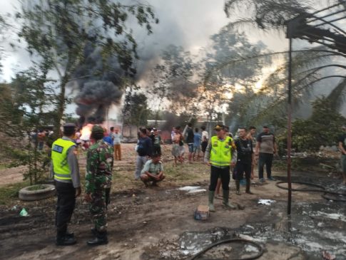 Polres Muba Amankan Pelaku Pembakaran Penyulingan Minyak di Babat Toman