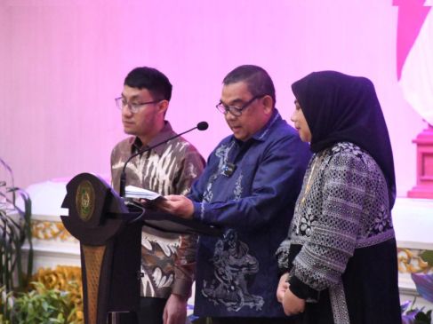 Gubri Edy Natar Purna Tugas, Bupati Kasmarni Ucapkan Terimakasih atas Pengabdiannya Memimpin Riau
