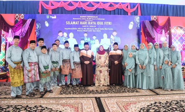 Bupati Kasmarni Gelar Open House di Wisma Daerah Sri Mahkota Bengkalis