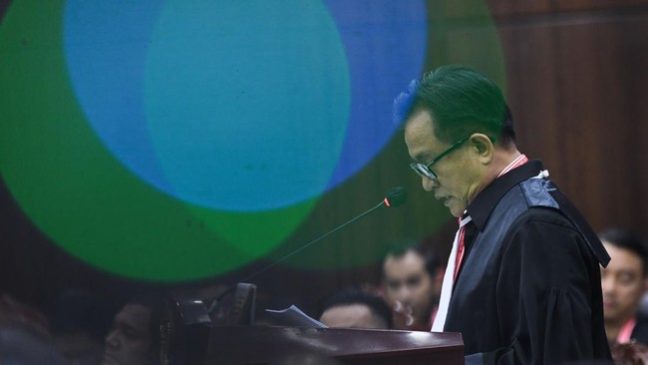 Yusril Tanya Kapasitas Ahli Tim AMIN: Ahli Nujum atau Apa
