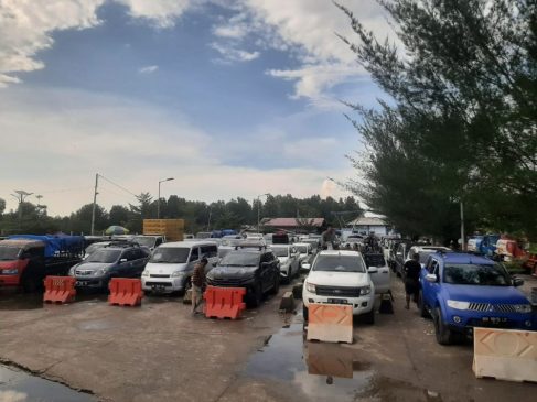 Penyeberangan Dumai-Rupat Padat
