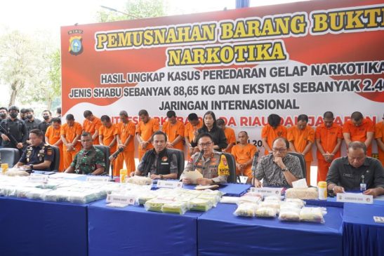 Polda Riau Musnahkan 88,6 Kg Sabu