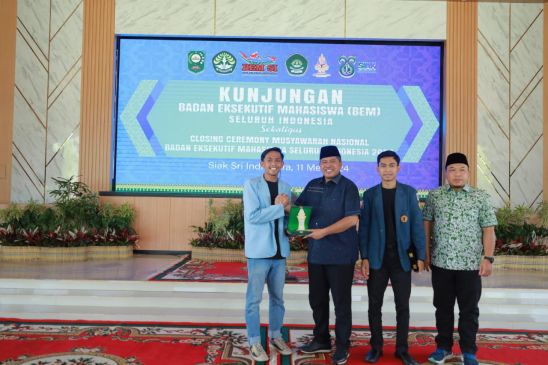 Tertarik Sejarah dan Budaya Melayu, BEM se-Indonesia Berkunjung ke Kabupaten Siak