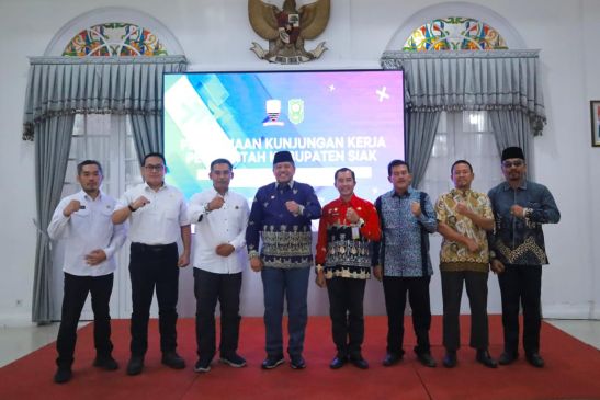 Tingkatkan Kapasitas Aparatur Kampung, Bupati Alfedri Bawa Sekdes Belajar di Kota Tahu