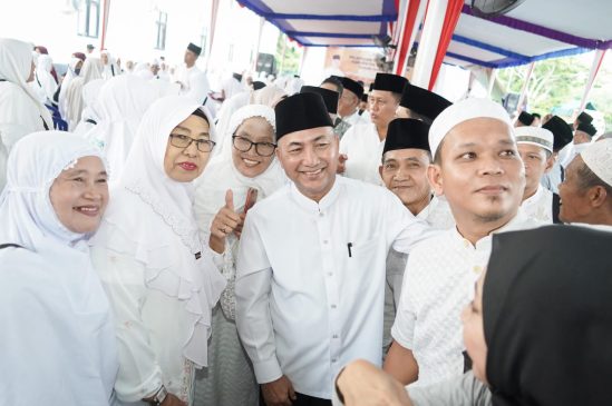 Rogoh Kocek Pribadi, Apriyadi Beri Uang Saku 300 Riyal ke Tiap JCH Asal Muba