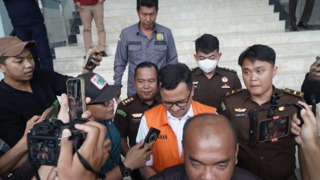 Dugaan Tipikor Anggaran Sekwan DPRD Riau 2022, Kejati Riau Tahan Eks Plt Sekwan DPRD Provinsi Riau