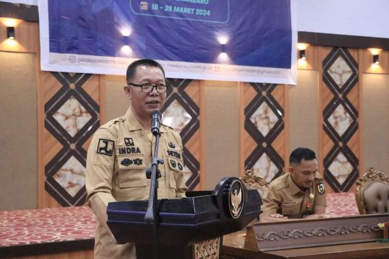 Rusak Tatanan Kota, Sekdako Pekanbaru Minta Satpol PP Tindak Tiang Reklame Ilegal