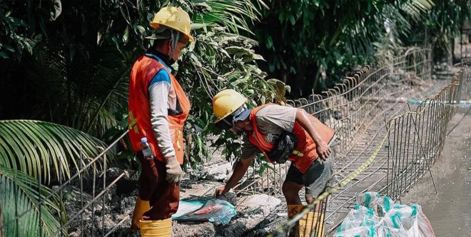 Telan Anggaran Rp6 Miliar, Perbaikan Jalan Bangau Sakti Masih Tahap Bangun Drainase