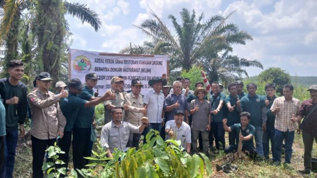 Restorasi Kawasan Lindung PT PSPI Bermitra dengan Masyarakat
