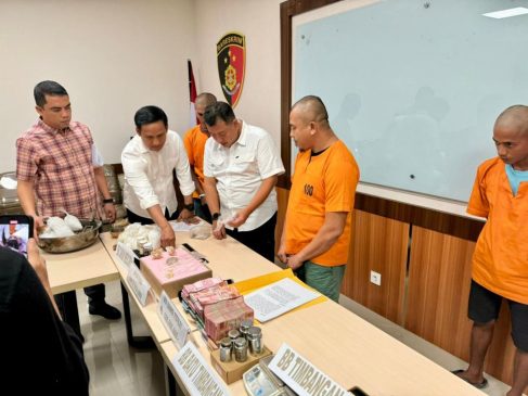 Polda Riau Tangkap Empat Pelaku PETI di Kuansing