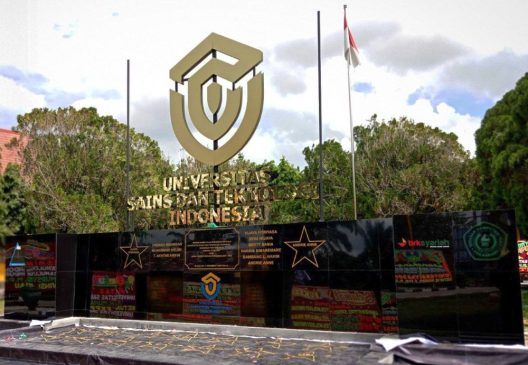 USTI Jadi Perguruan Tinggi Komputer Pertama di Riau