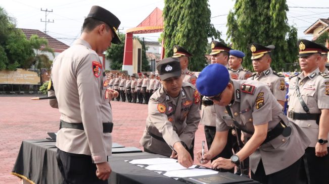 Kapolres AKBP Imam Safii Pimpin Sertijab Jajaran Polres Muba