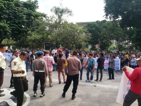 Thomas Larfo Dimiera Dituding Jadi Otak Dugaan Korupsi Payung Elektrik Masjid Annur Riau