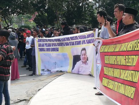 Ini Respons Kejati Riau Terkait Thomas Larfo Dituding Jadi Otak Korupsi Payung Elektrik Masjid Annur Riau