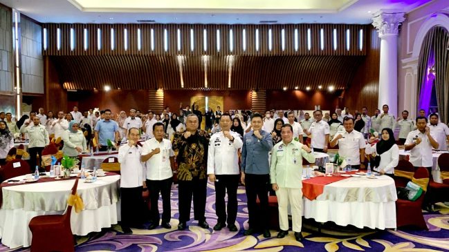 Sekda Pekanbaru Buka Sosialisasi Penyelesaian Hukum Pengadaan Barang dan Jasa