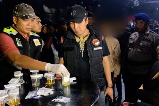Total 16 Positif Narkoba, Polda Riau Geledah Room Karaoke
