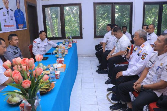 Kunjungi Kantor Camat Rumbai Barat, Pj Wako Pekanbaru Cek Pelayanan Masyarakat