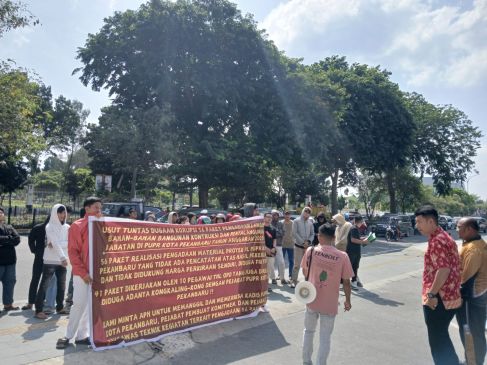 Periksa Kadis PUPR Pekanbaru Edward Riansyah, PPK dan PPTK Terkait Pengadaan Bahan Bangunan Kontruksi TA 2023