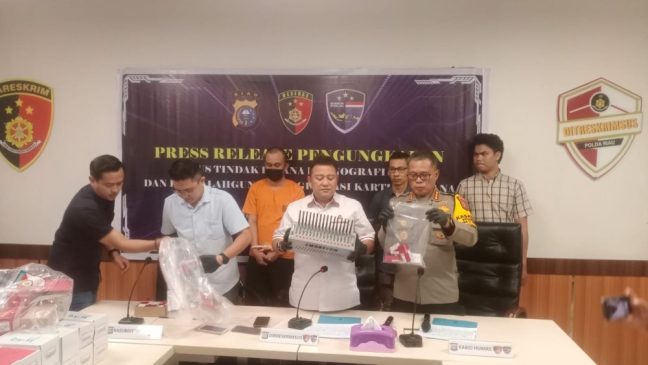 Polisi Tangkap Penjual Ribuan Kartu Perdana Sudah Teregistrasi