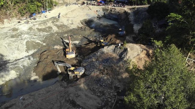 Sampai Bolong 1.600 Meter, Tambang Emas di Kalimantan Digasak WNA China