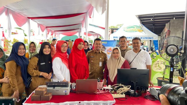 Bapenda Pekanbaru Buka Lapak Darling di Acara LOMAK