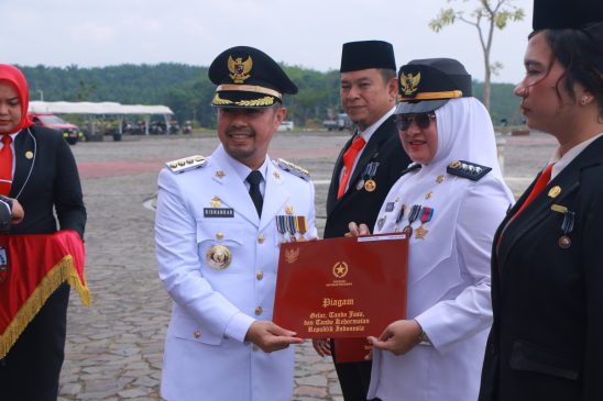 Ratusan ASN Pemko Terima Penghargaan dari Presiden RI