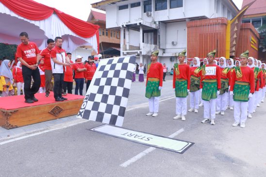 Pj Wako Lepas Gerak Jalan Beregu se-Pekanbaru