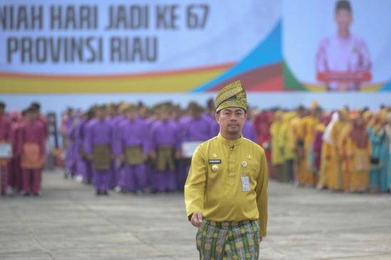 Pj Wako Pekanbaru Jadi Komandan Upacara HUT Ke-67 Provinsi Riau