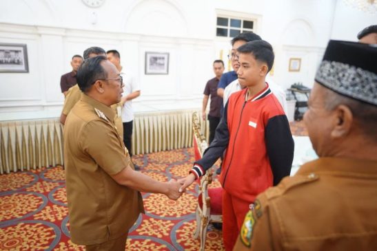 Pj Gubri Apresiasi Peraih Medali Emas Kejuaraan Taekwondo di Korsel