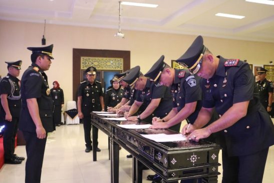 Kanwil Kemenkumham Riau Lantik 50 Pejabat