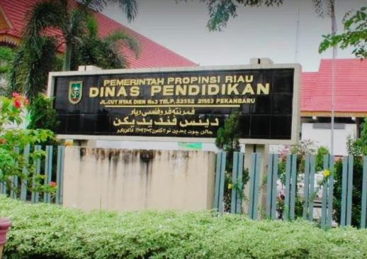 Pengadaan Seragam Siswa SMA/SMK Negeri di Riau Miliki Nilai Bisnis Rp174 M