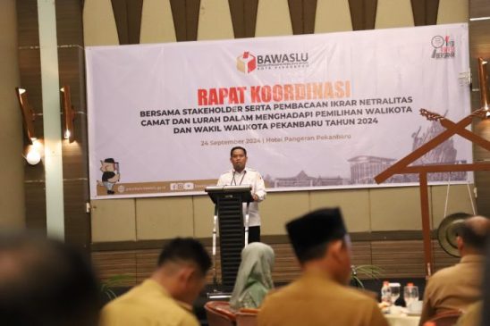 Bahas Surat Edaran, Bawaslu Kumpulkan Camat dan Lurah se-Pekanbaru