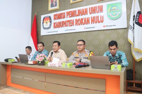 Kapolres Rohul Imbau Paslon Tak Kerahkan Massa Saat Pengundian Nomor Urut