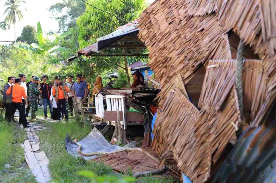 Korban Angin Kencang di Tebingtinggi Barat Terima Bantuan