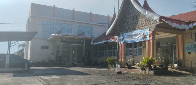 SD dan SMP di Tanah Datar Dilarang Pungut Iuran dan Jual LKS