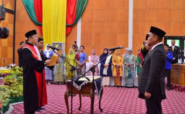 Tiga Pimpinan DPRD Defenitif Kabupaten Siak Dilantik